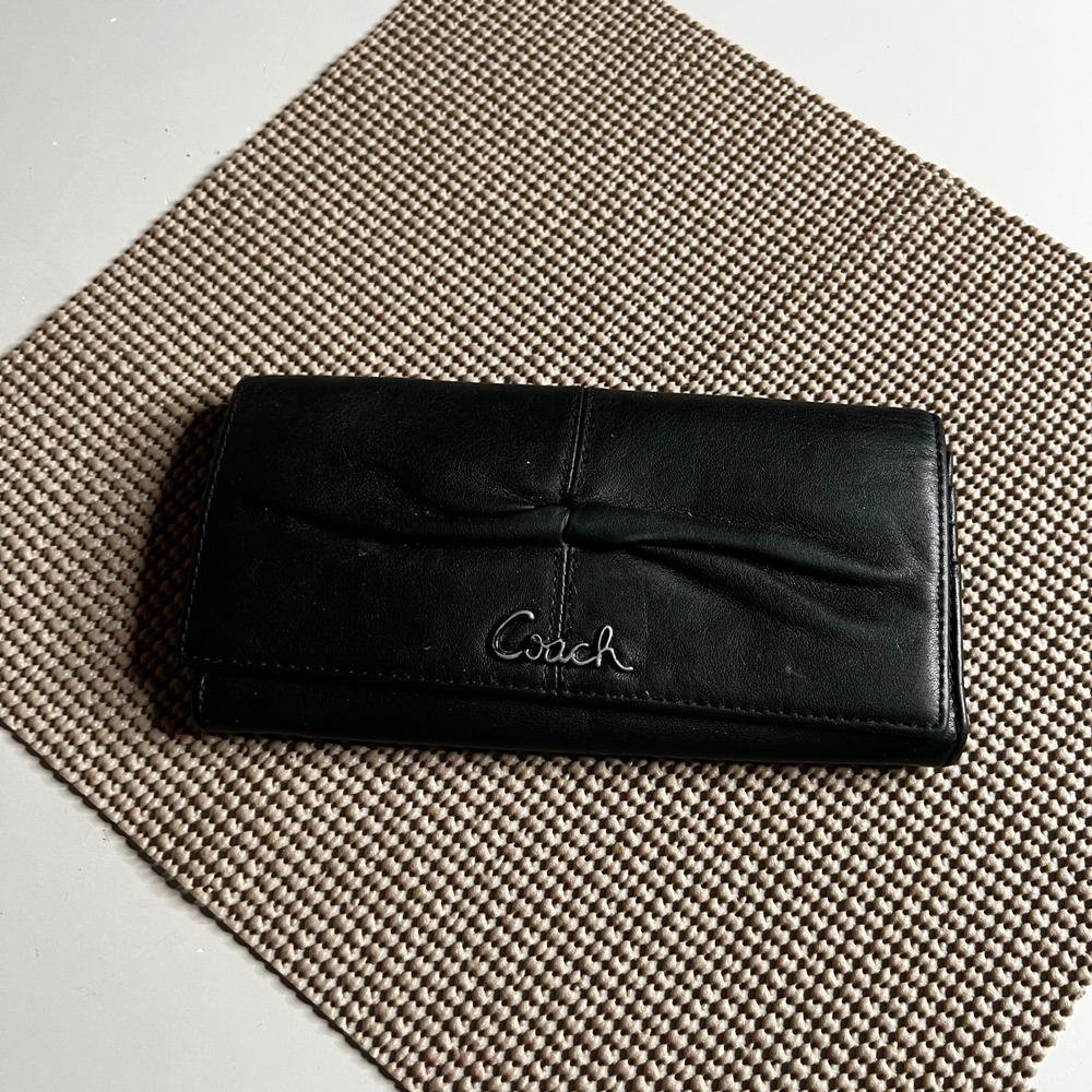 Coach Black Leather Bow Continental Long Wallet Silver Script Logo Snap Closure